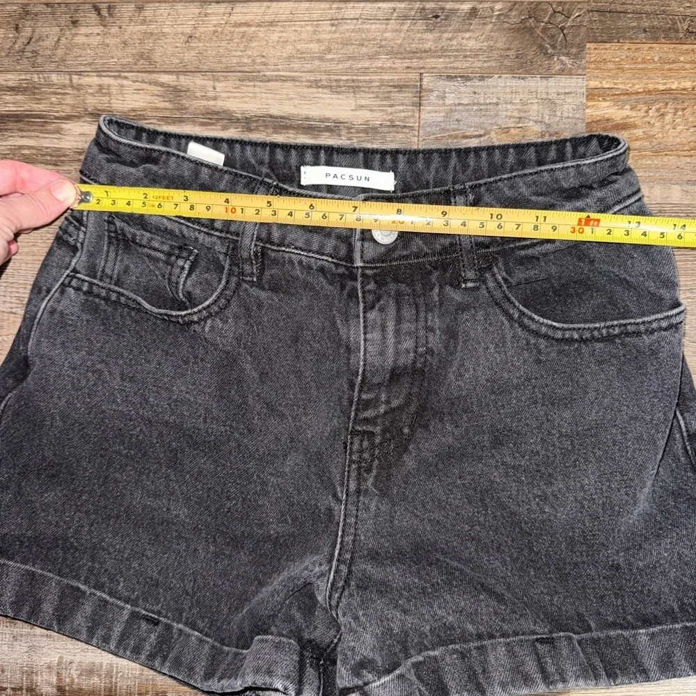 PacSun Mom Shorts Size 25 Black High Rise Denim Shorts